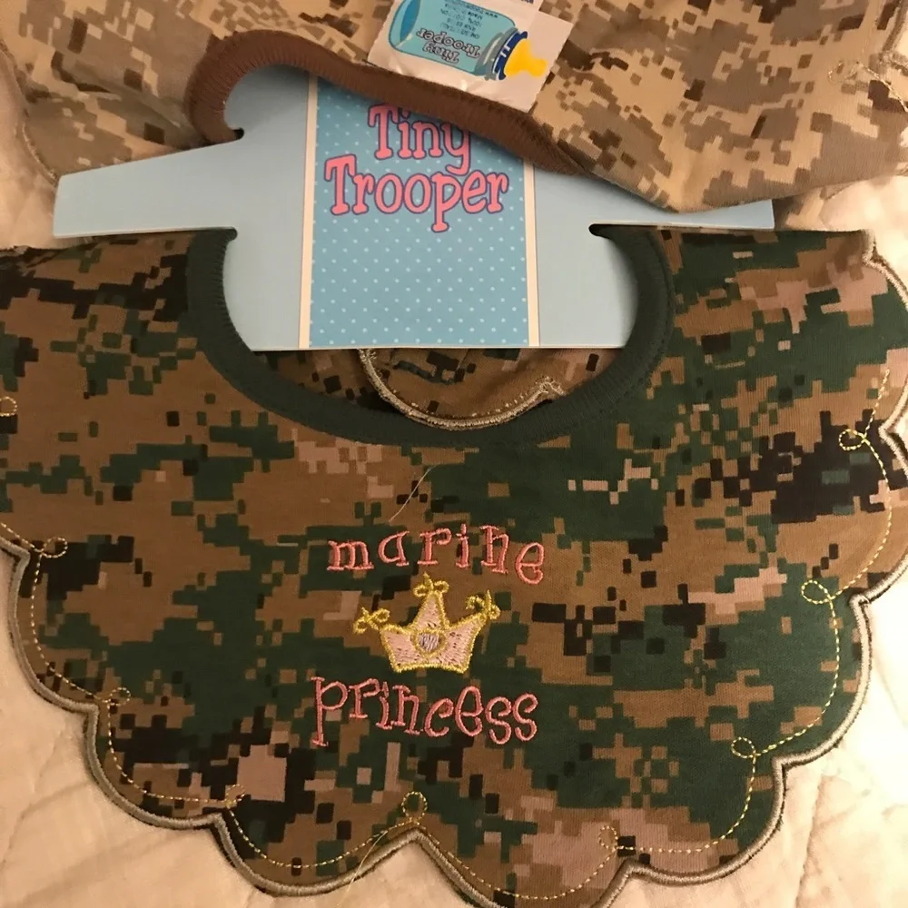 🇺🇸 Set of 2 Marine Baby Bibs
